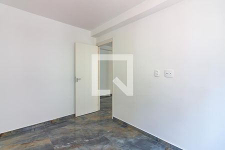 Quarto 1 de apartamento para alugar com 2 quartos, 36m² em Veloso, Osasco