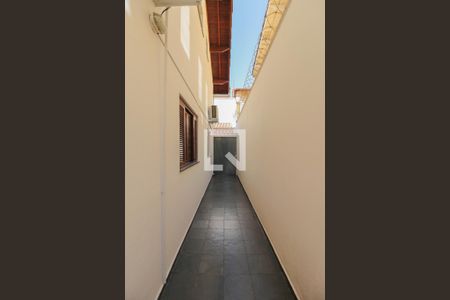 Corredor Lateral de casa à venda com 3 quartos, 96m² em Jardim Maia, Guarulhos