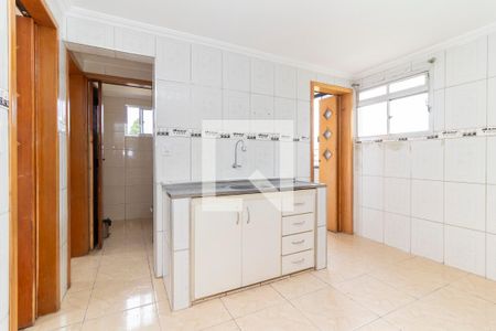 Cozinha de apartamento para alugar com 2 quartos, 60m² em Conjunto Residencial José Bonifácio, São Paulo