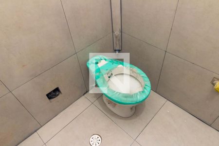 Banheiro de kitnet/studio para alugar com 1 quarto, 40m² em República, São Paulo