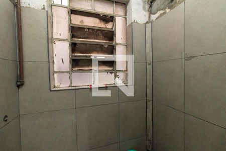 Banheiro de kitnet/studio para alugar com 1 quarto, 40m² em República, São Paulo