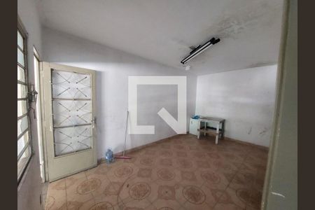 Foto 02 de casa à venda com 3 quartos, 150m² em Conjunto Residencial Butanta, São Paulo