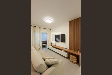 Sala de apartamento para alugar com 3 quartos, 98m² em Aviação, Praia Grande