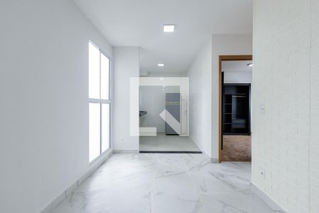 Sala de apartamento à venda com 2 quartos, 40m² em Mário Quintana, Porto Alegre