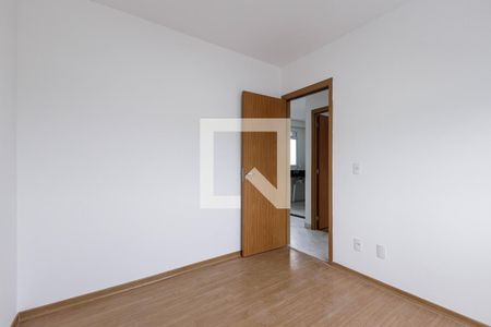 Quarto de apartamento à venda com 2 quartos, 40m² em Mário Quintana, Porto Alegre