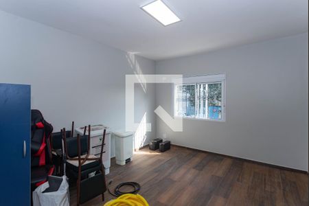 Quarto 1 Suíte de casa para alugar com 3 quartos, 220m² em Água Branca, São Paulo