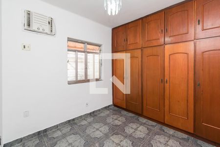 Quarto 1 de casa de condomínio para alugar com 2 quartos, 46m² em Cordovil, Rio de Janeiro