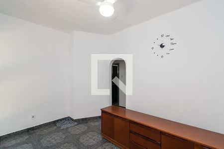 Sala de casa de condomínio para alugar com 2 quartos, 46m² em Cordovil, Rio de Janeiro