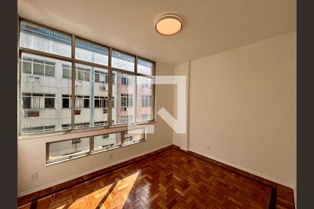 Quarto 1 de apartamento à venda com 3 quartos, 154m² em Copacabana, Rio de Janeiro