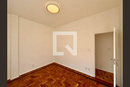 Quarto 1 de apartamento à venda com 3 quartos, 154m² em Copacabana, Rio de Janeiro