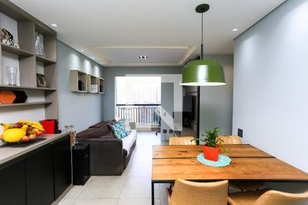 Sala de apartamento à venda com 3 quartos, 63m² em Jardim Monte Kemel, São Paulo