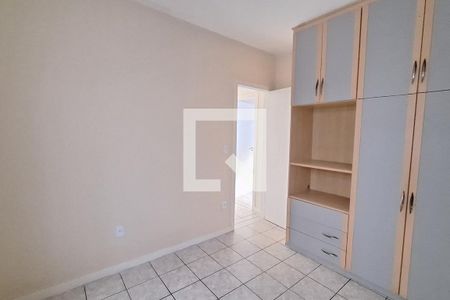 Quarto de casa para alugar com 2 quartos, 60m² em Vila Sheila, Duque de Caxias