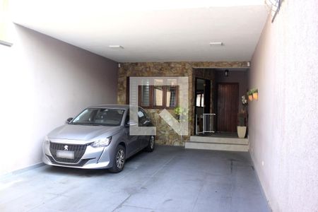 Garagem de casa à venda com 4 quartos, 250m² em Vila Milton, Guarulhos
