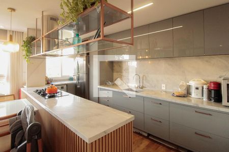 Cozinha de apartamento à venda com 2 quartos, 77m² em Navegantes, Porto Alegre