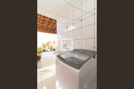 Área de Serviço de casa à venda com 3 quartos, 100m² em Parque Paineiras, São Paulo