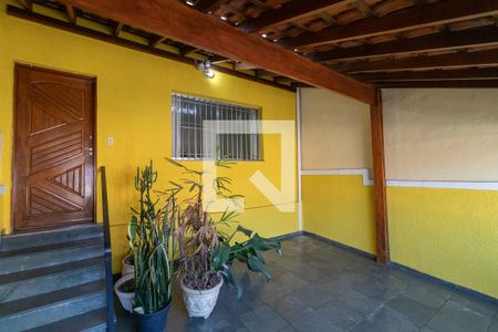 Garagem de casa à venda com 3 quartos, 100m² em Parque Paineiras, São Paulo