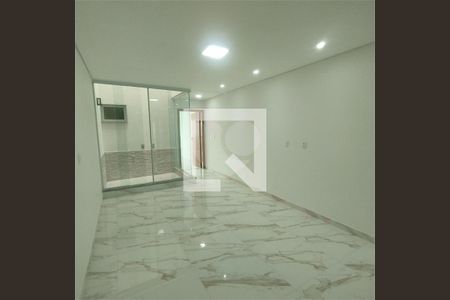 Casa à venda com 3 quartos, 200m² em Vila Salete, São Paulo