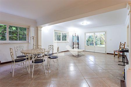 Casa à venda com 5 quartos, 567m² em Jardim Petropolis, São Paulo