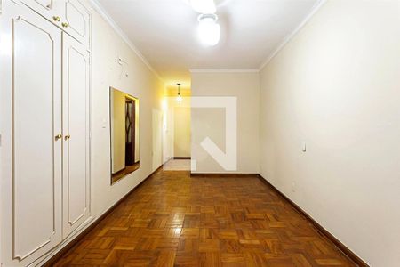 Casa à venda com 3 quartos, 229m² em Santo Amaro, São Paulo