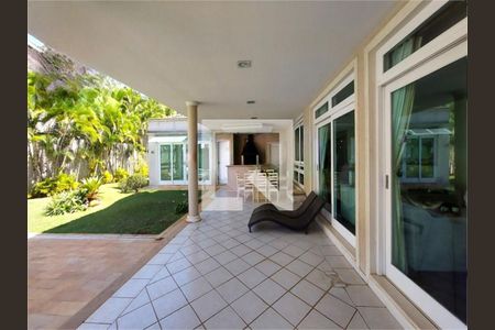 Casa à venda com 5 quartos, 762m² em Jardim Paulista, Barueri