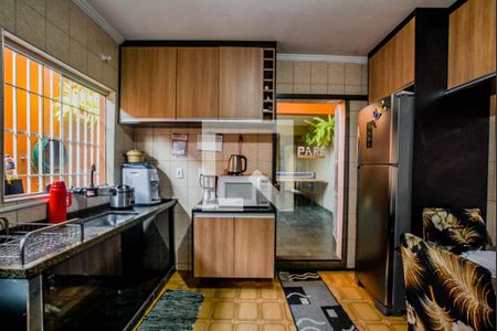 Cozinha de casa para alugar com 3 quartos, 236m² em Vila Lutécia, Santo André