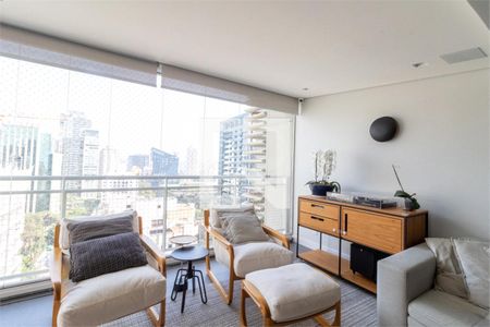 Apartamento à venda com 3 quartos, 133m² em Itaim Bibi, São Paulo