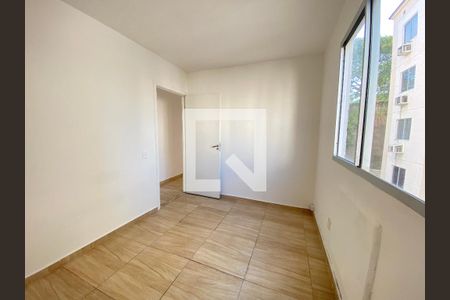 Quarto 1 de apartamento à venda com 2 quartos, 44m² em Bonsucesso, Rio de Janeiro