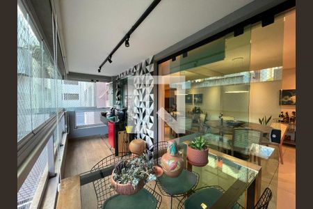 Apartamento à venda com 3 quartos, 102m² em Savassi, Belo Horizonte