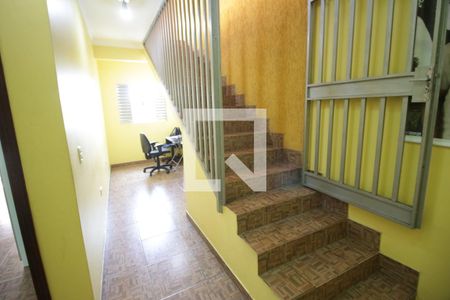 Escritório de casa para alugar com 4 quartos, 392m² em Jardim Primeiro de Maio (chacara Fazendinha), Osasco