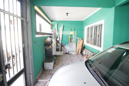 Garagem de casa para alugar com 4 quartos, 392m² em Jardim Primeiro de Maio (chacara Fazendinha), Osasco