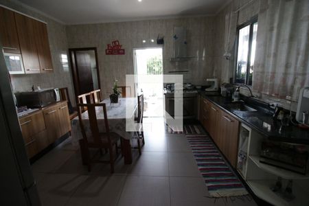Cozinha de casa para alugar com 4 quartos, 392m² em Jardim Primeiro de Maio (chacara Fazendinha), Osasco