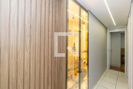 Corredor de apartamento à venda com 2 quartos, 51m² em Buritis, Belo Horizonte