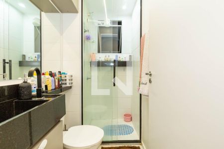Banheiro de apartamento à venda com 2 quartos, 51m² em Buritis, Belo Horizonte