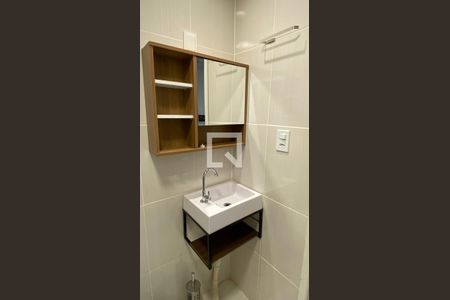 Banheiro de kitnet/studio para alugar com 1 quarto, 34m² em Campinas, São José