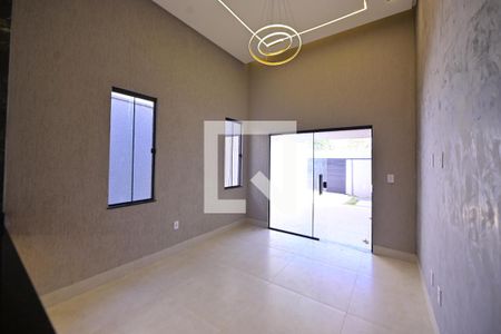 Sala de casa para alugar com 2 quartos, 150m² em Jardim Curitiba, Goiânia
