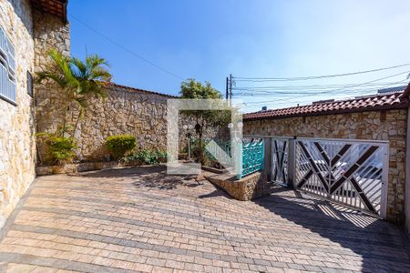 Garagem de casa à venda com 2 quartos, 360m² em Vila Rio Branco, São Paulo
