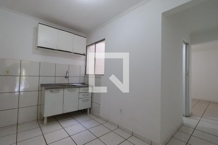 Sala/Cozinha de kitnet/studio para alugar com 1 quarto, 20m² em Iguatemi, Ribeirão Preto