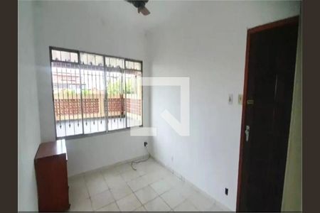Casa à venda com 2 quartos, 150m² em Utinga, Santo André
