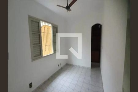 Casa à venda com 2 quartos, 150m² em Utinga, Santo André
