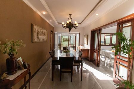 Cozinha de casa de condomínio à venda com 3 quartos, 296m² em Serra Grande, Niterói