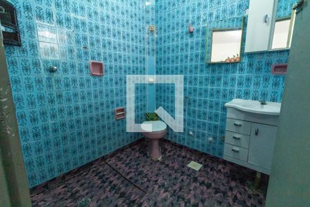 Banheiro de casa para alugar com 2 quartos, 48m² em Vila Alpina, São Paulo