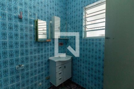 Banheiro de casa para alugar com 2 quartos, 48m² em Vila Alpina, São Paulo