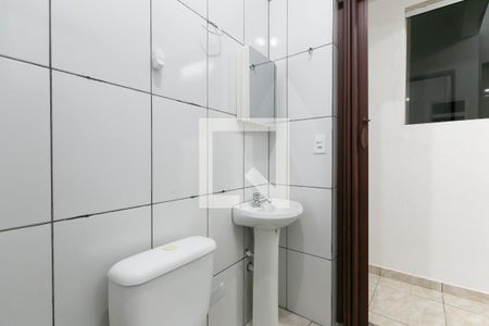 Banheiro Social de casa para alugar com 1 quarto, 100m² em Cidade Antônio Estêvão de Carvalho, São Paulo