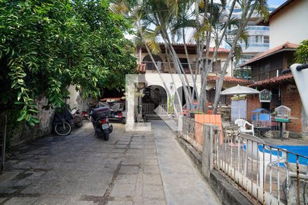 Garagem de casa à venda com 4 quartos, 377m² em São Francisco, Niterói