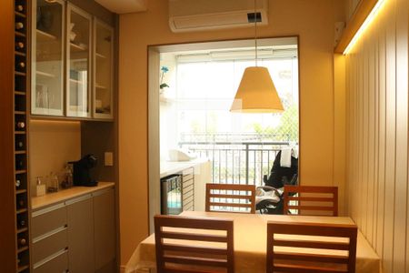 Sala de apartamento à venda com 3 quartos, 62m² em Parque Sao Domingos, São Paulo