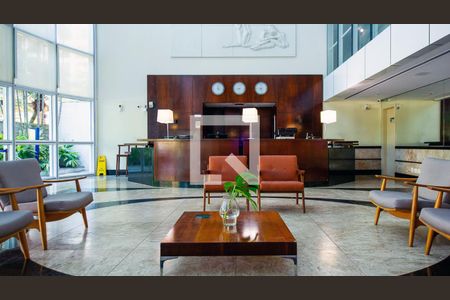Hall da recepção de apartamento à venda com 2 quartos, 67m² em Barra da Tijuca, Rio de Janeiro