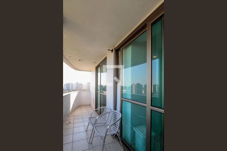 Varanda de apartamento à venda com 2 quartos, 67m² em Barra da Tijuca, Rio de Janeiro