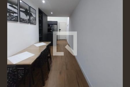 Corredor de apartamento à venda com 1 quarto, 50m² em Copacabana, Rio de Janeiro