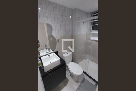 Banheiros social de apartamento à venda com 1 quarto, 50m² em Copacabana, Rio de Janeiro