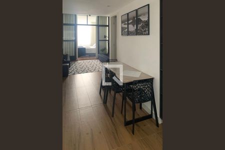 Corredor de apartamento à venda com 1 quarto, 50m² em Copacabana, Rio de Janeiro